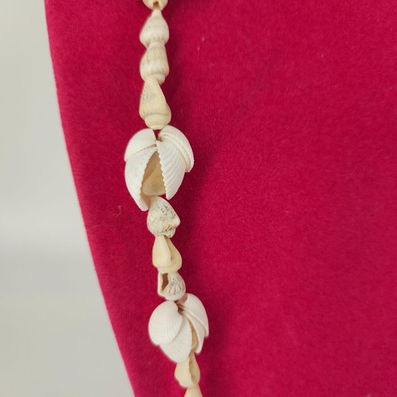 Vint Mini Cowrie Oyster Seashell Sea Shell Necklace Lei Long 26" White Jewelry - Picture 2 of 6